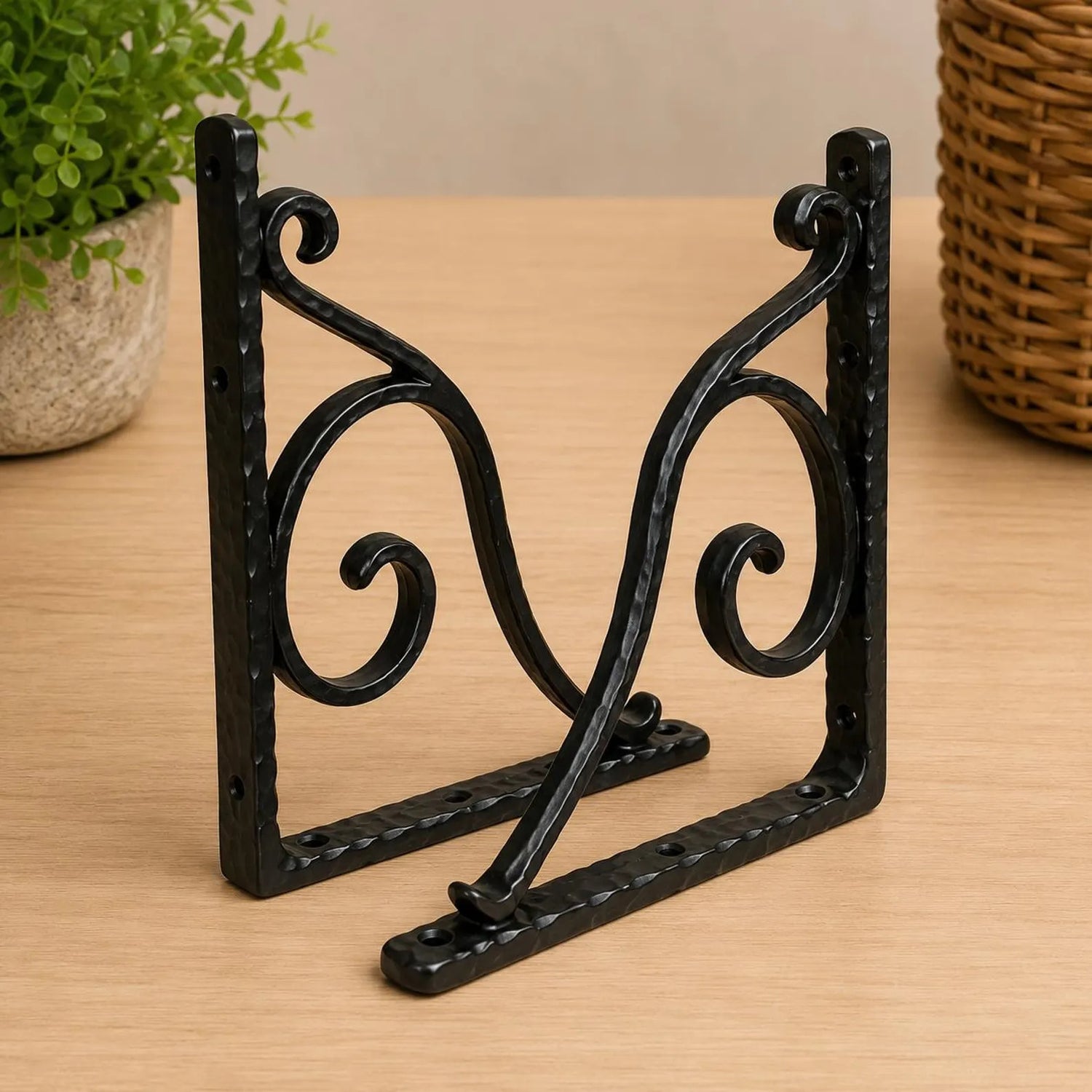 Heavy Duty Decorative Metal Shelf Bracket