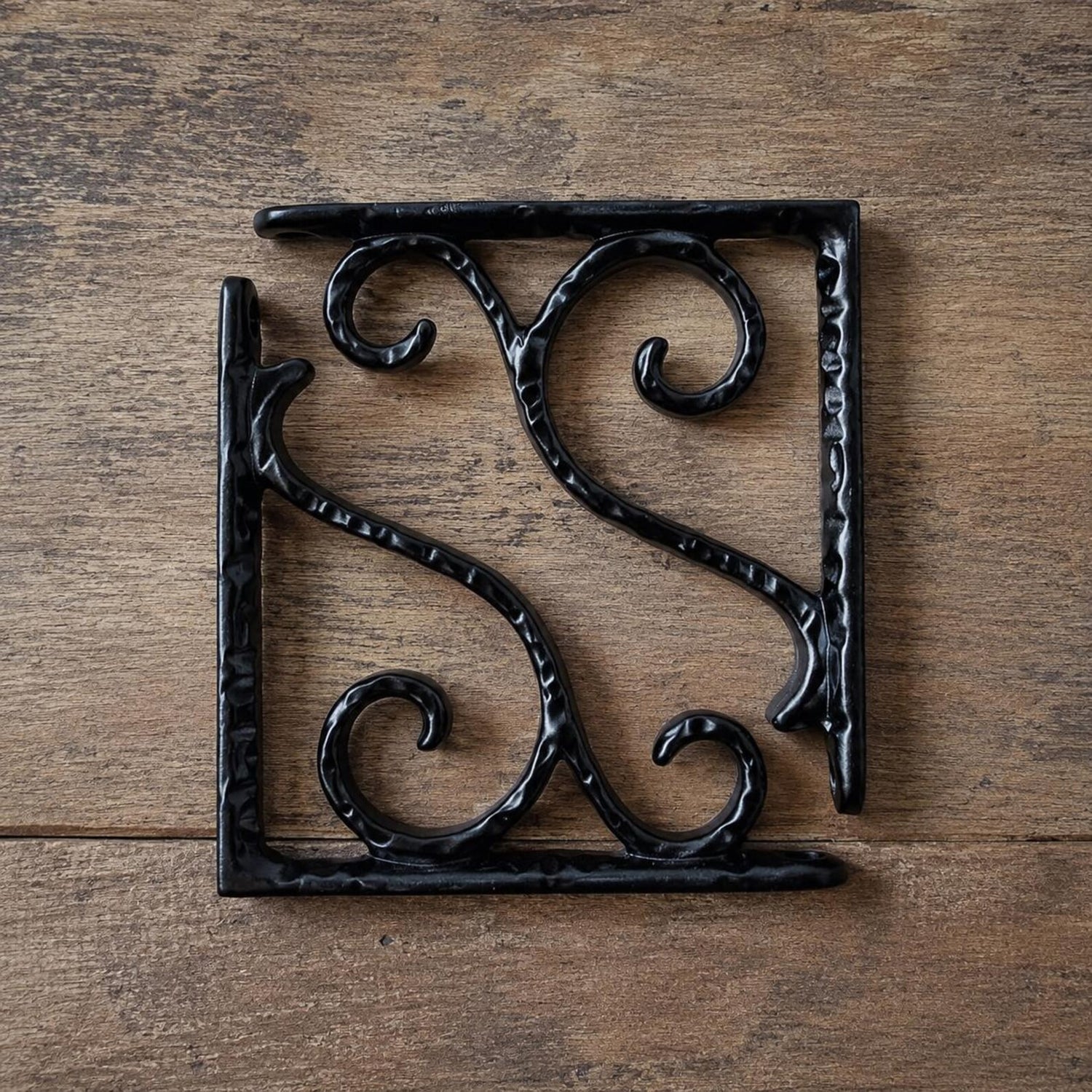 Decorative Cast Iron Scroll Shelf Bracket
